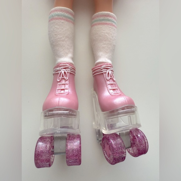 14” RAINBOW Surprise High Doll – Pixie Rose Doll - Picture 5 of 10